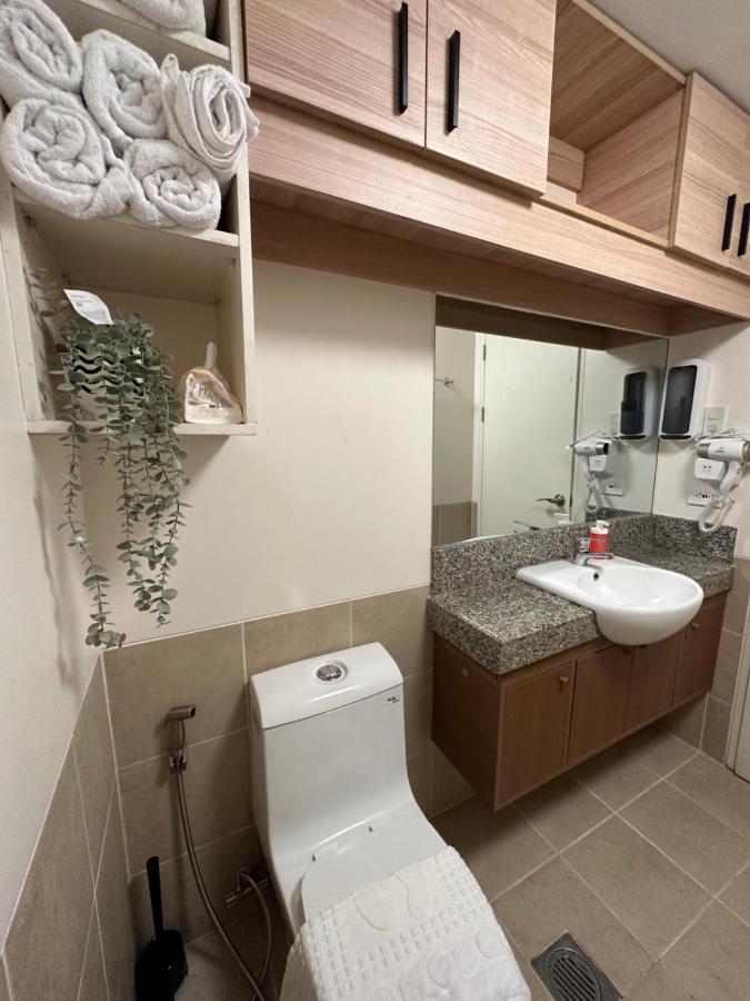 Caloocan Celandine Residence In Quezon City מראה חיצוני תמונה
